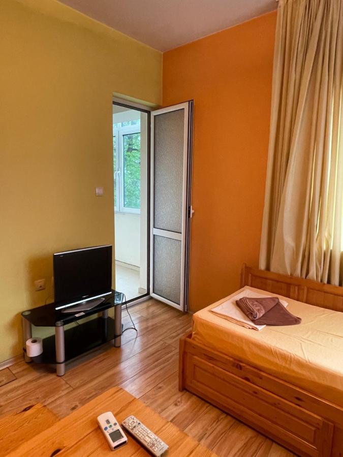 Guest House Elegance Plovdiv Exterior photo